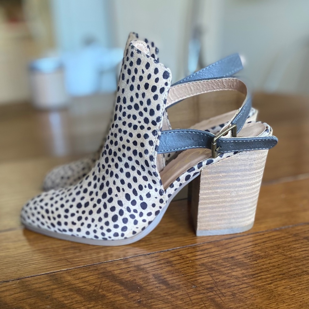 CCOCCI Heels Sandals Animal Print Soft Swayed size 6.5